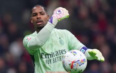 杏彩体育-法甲联赛进攻战术构建与成功案例研究